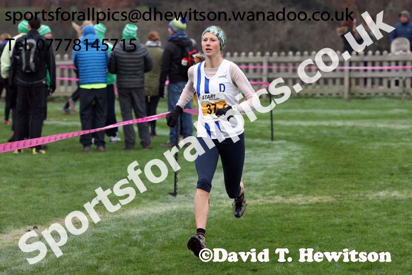 Senior women, Durham Cathedral Cross Country Relays. Photo: David T. Hewitson/Sports for All Pics